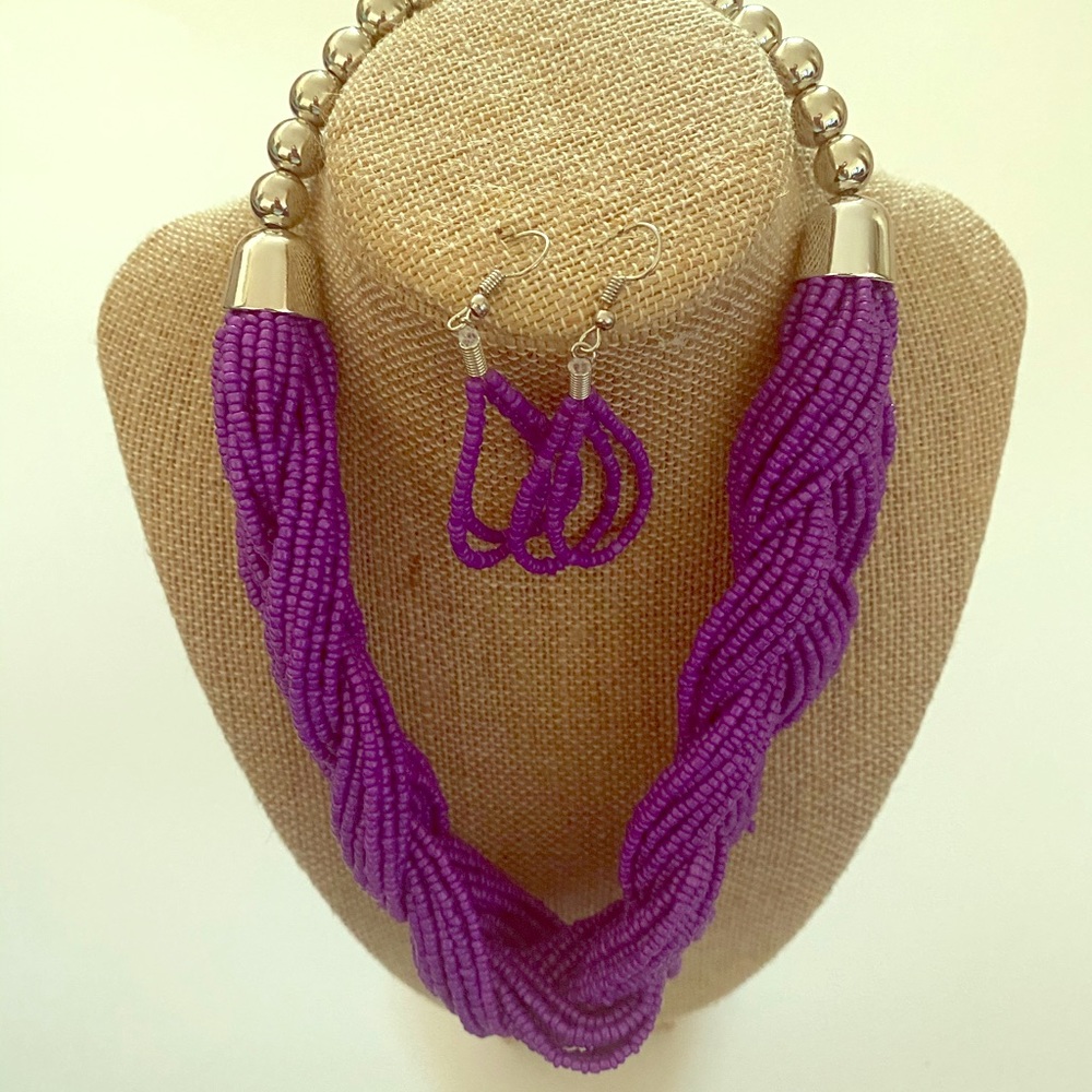 Necklace and ear rings....💜
